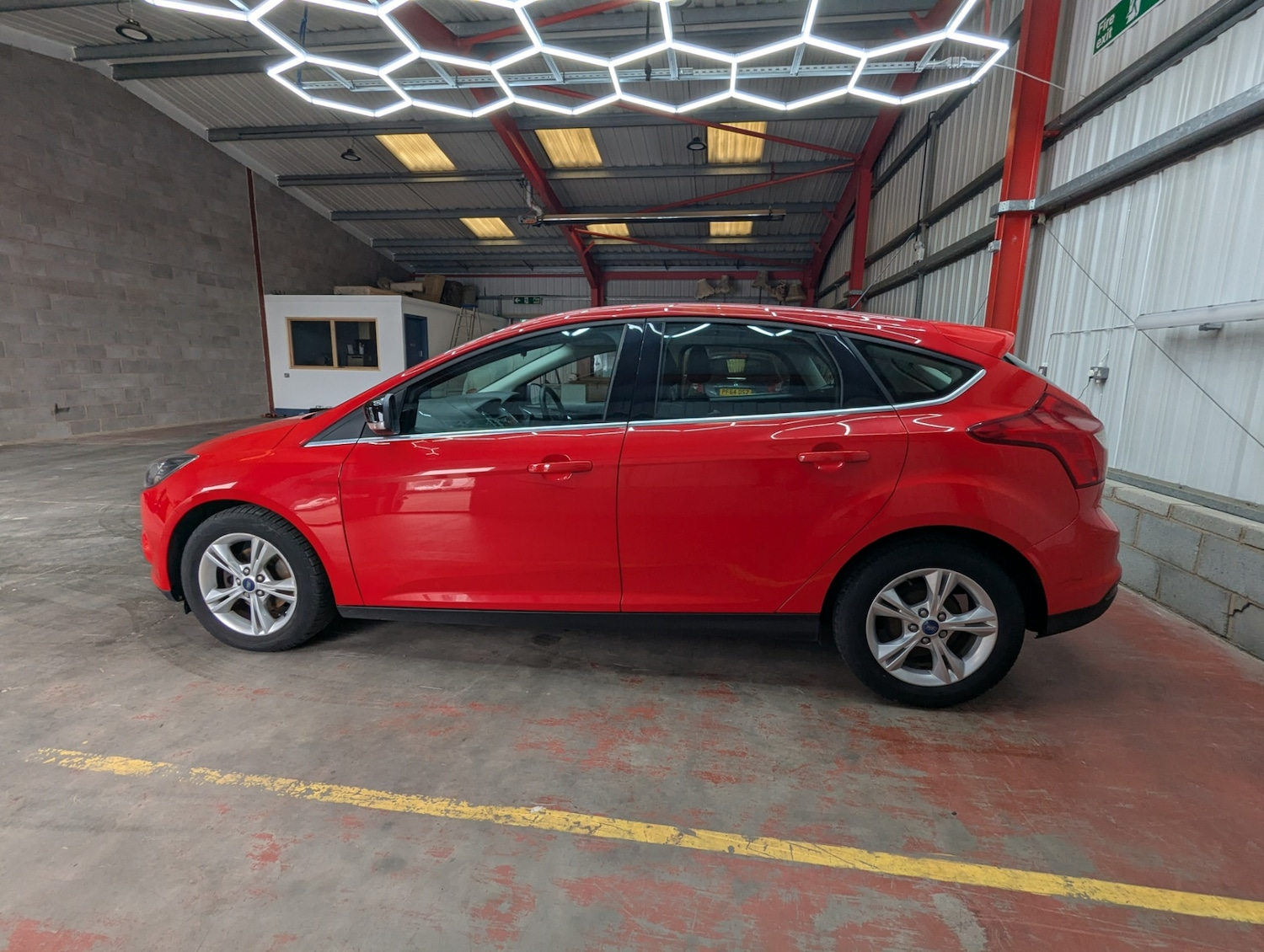 Used Ford Focus 2013 for sale - 76468821: Photo 6