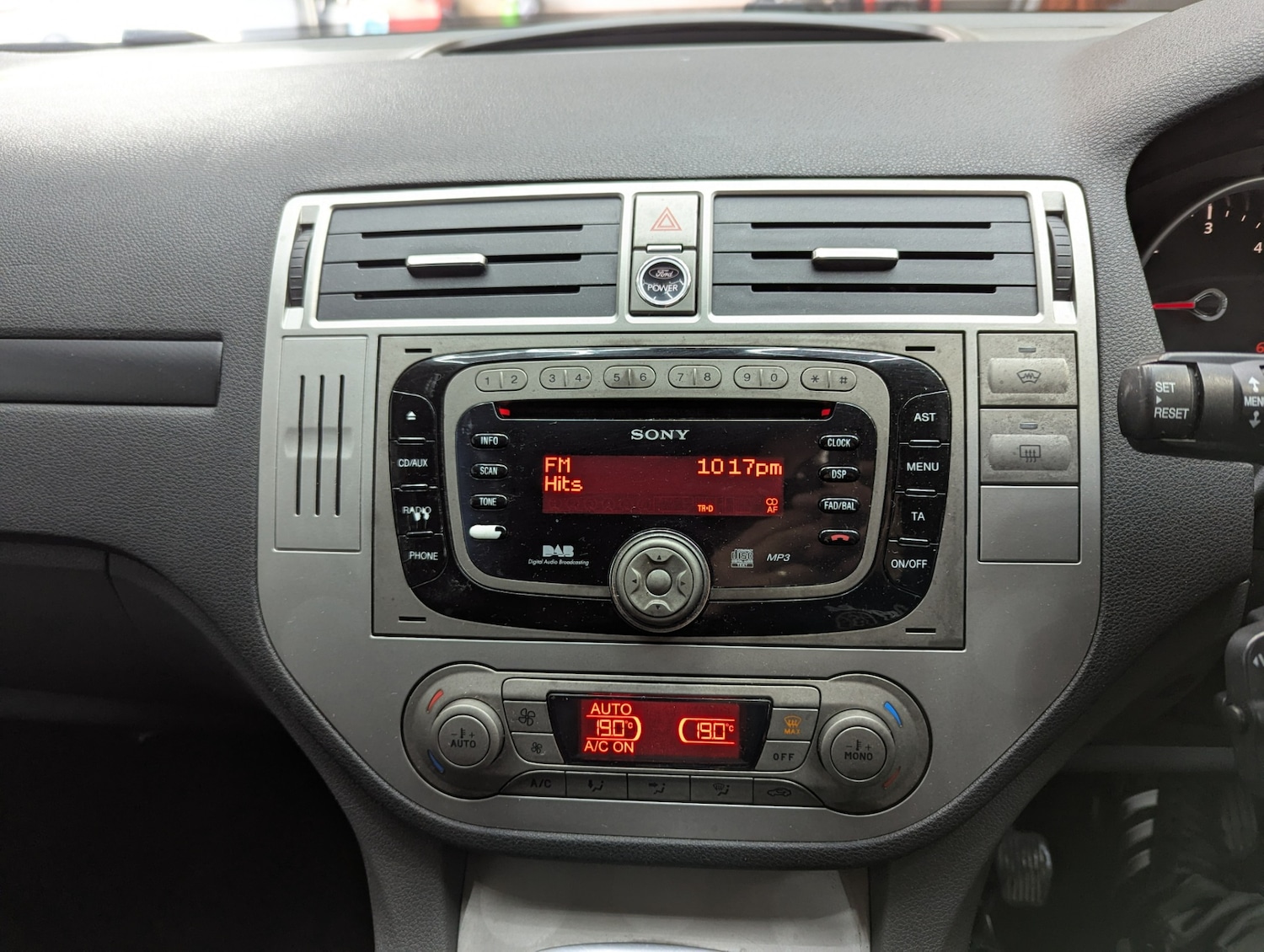 Used Ford Kuga 2010 for sale - 76467951: Photo 16