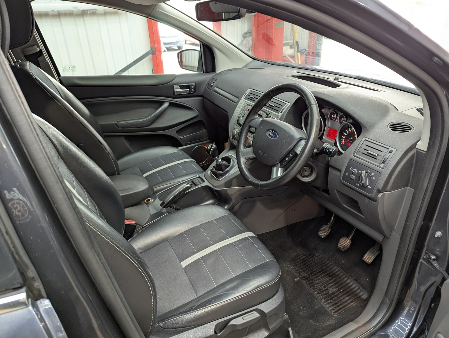 Used Ford Kuga 2010 for sale - 76467951: Photo 18