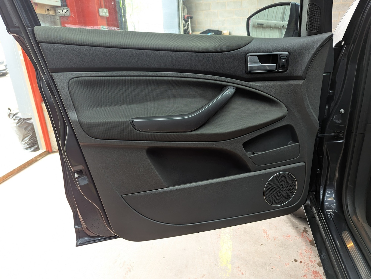 Used Ford Kuga 2010 for sale - 76467951: Photo 29