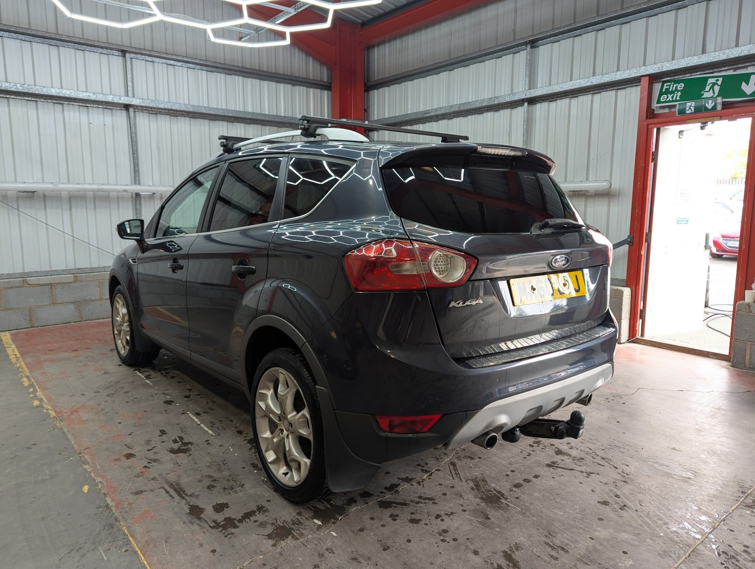 Used Ford Kuga 2010 for sale - 76467951: Photo 32