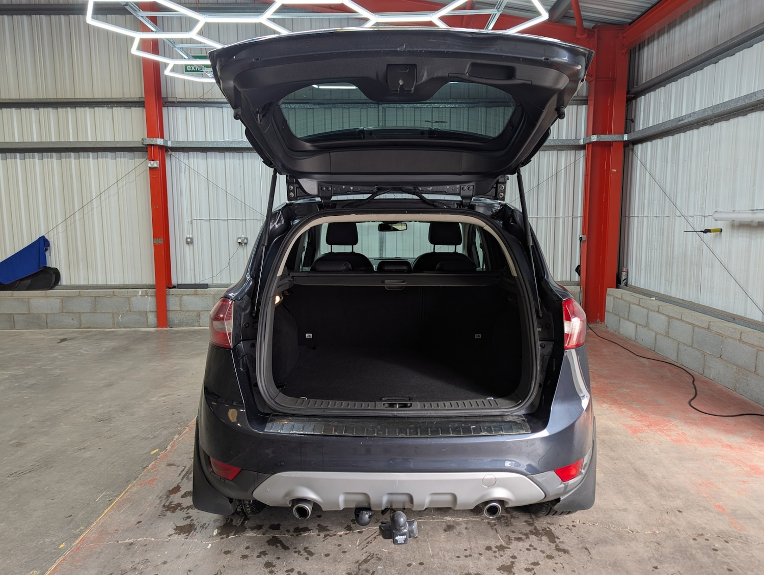 Used Ford Kuga 2010 for sale - 76467951: Photo 39