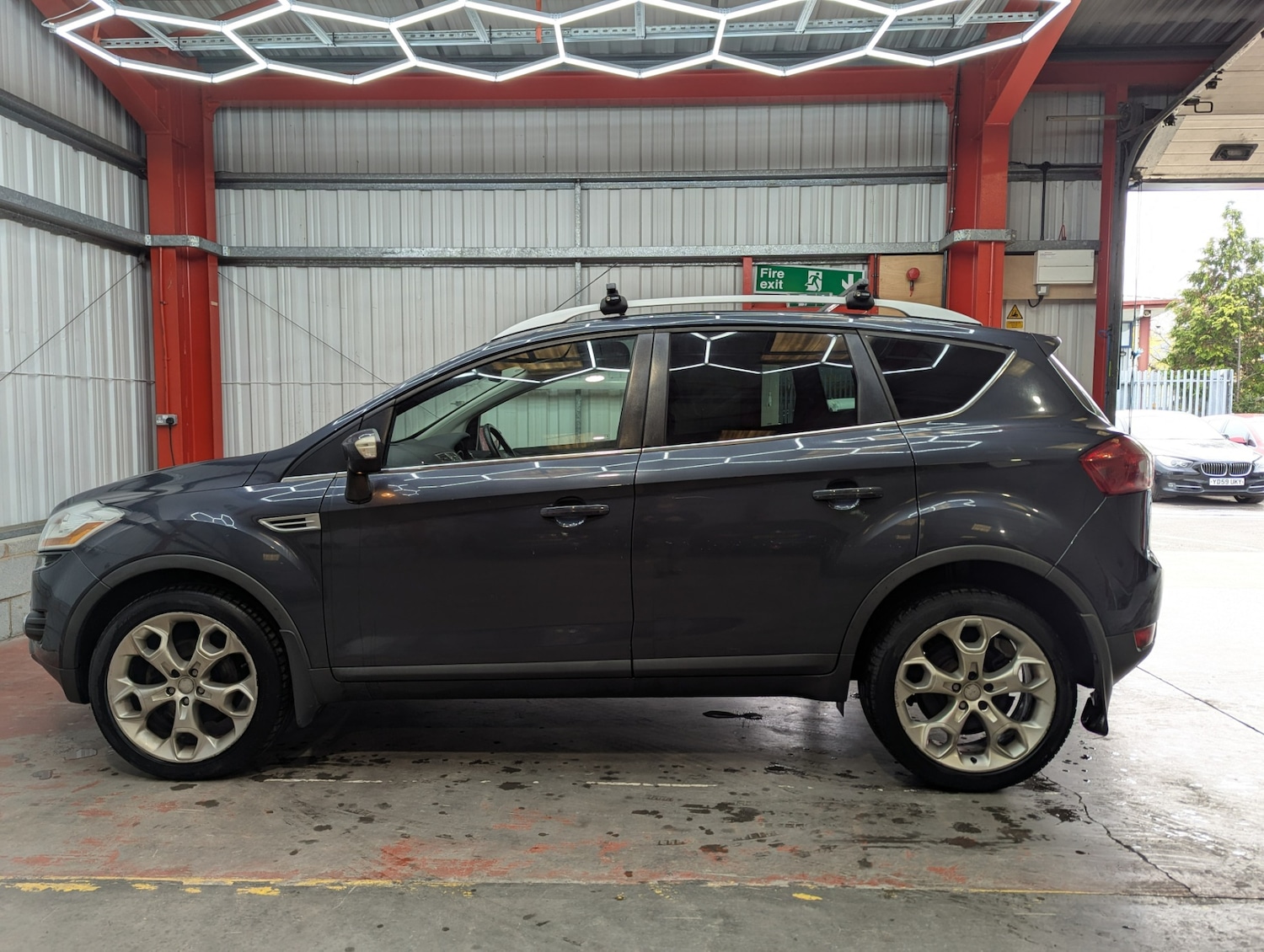 Used Ford Kuga 2010 for sale - 76467951: Photo 7