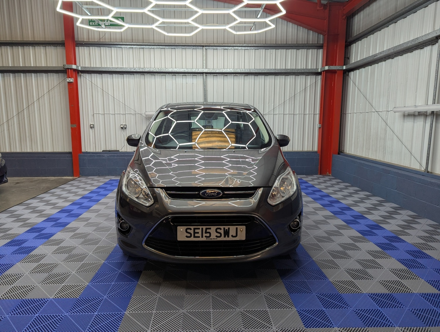 Used Ford C-Max 2015 for sale - 76792942: Photo 2