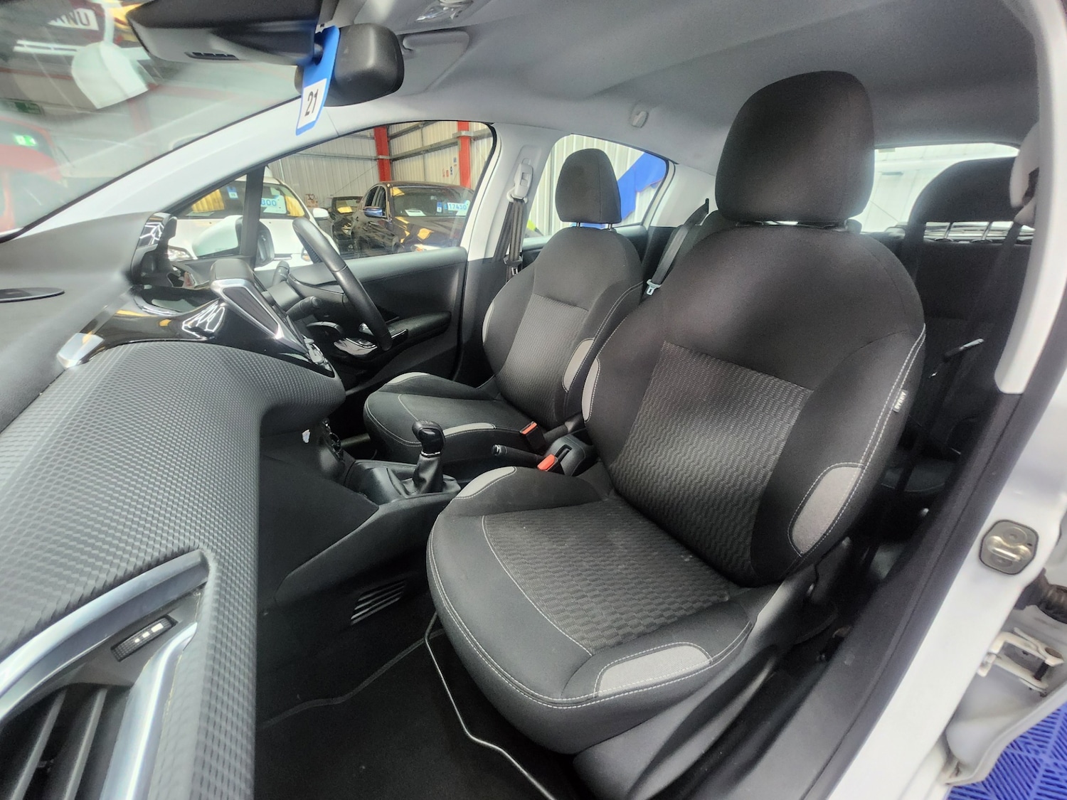 Used Peugeot 208 2015 for sale - 78039252: Photo 11