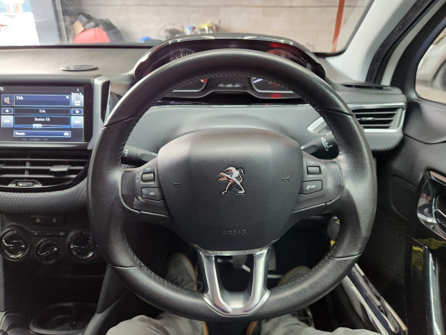 Used Peugeot 208 2015 for sale - 78039252: Photo 25