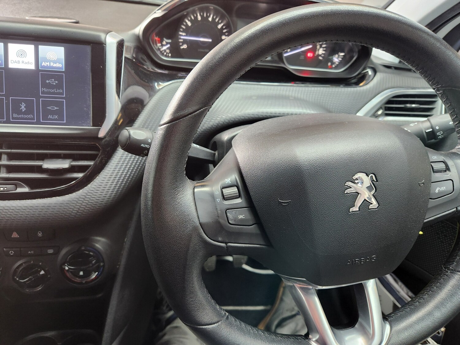 Used Peugeot 208 2015 for sale - 78039252: Photo 26