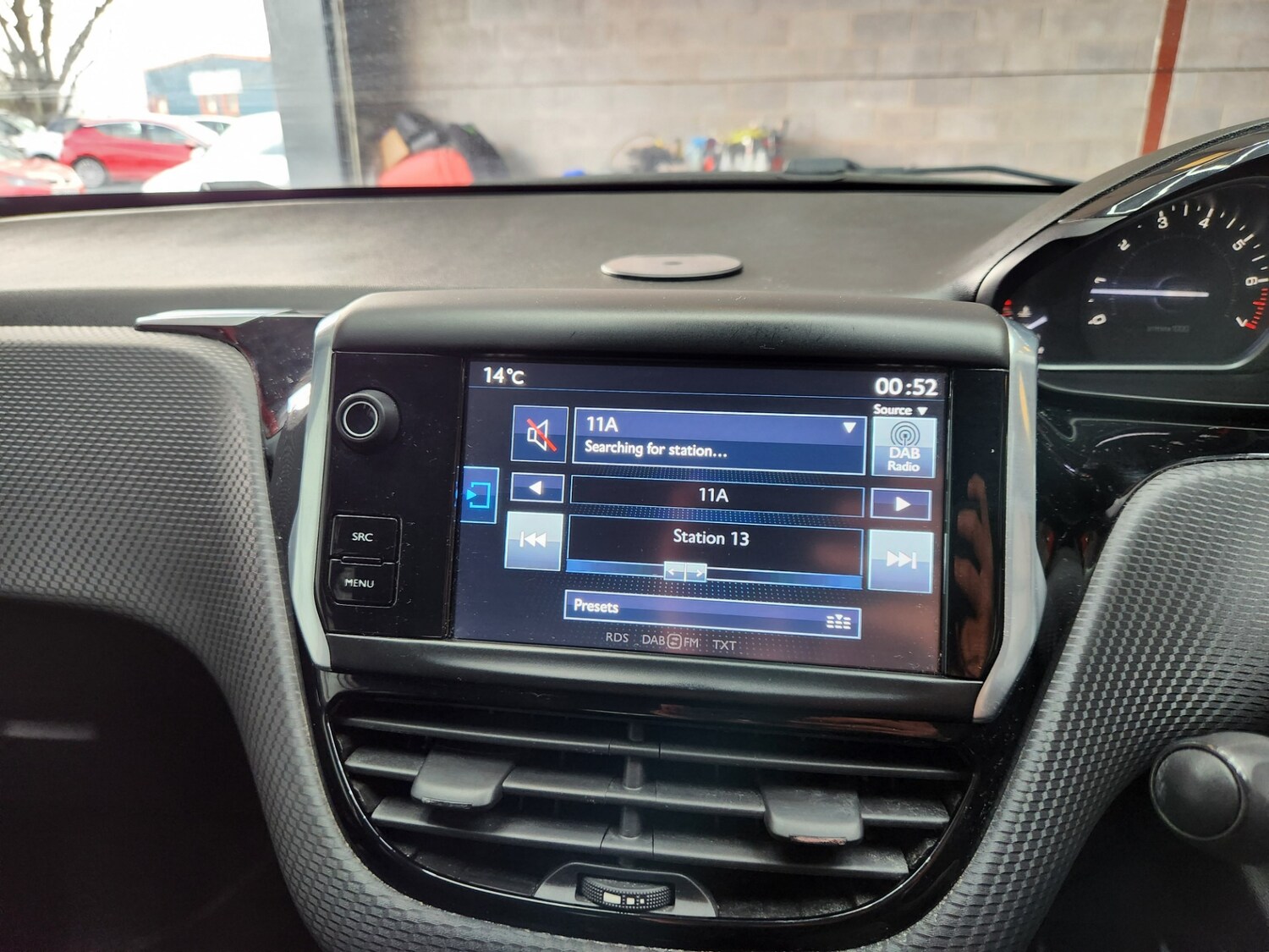 Used Peugeot 208 2015 for sale - 78039252: Photo 31