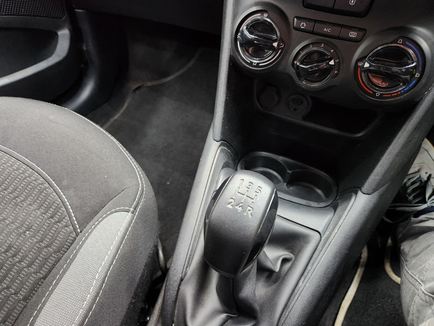 Used Peugeot 208 2015 for sale - 78039252: Photo 36