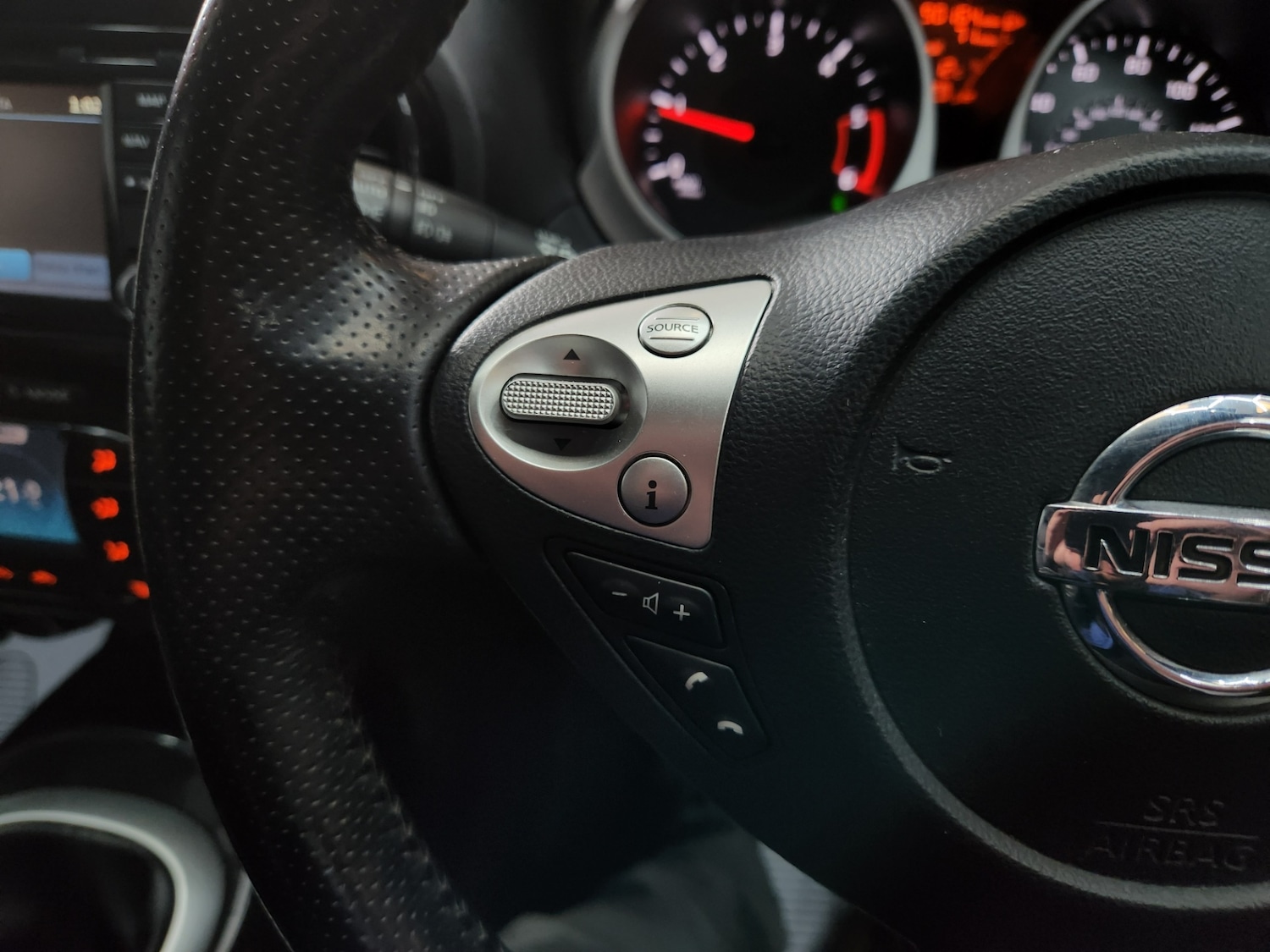 Used Nissan Juke 2016 for sale - 78039418: Photo 26