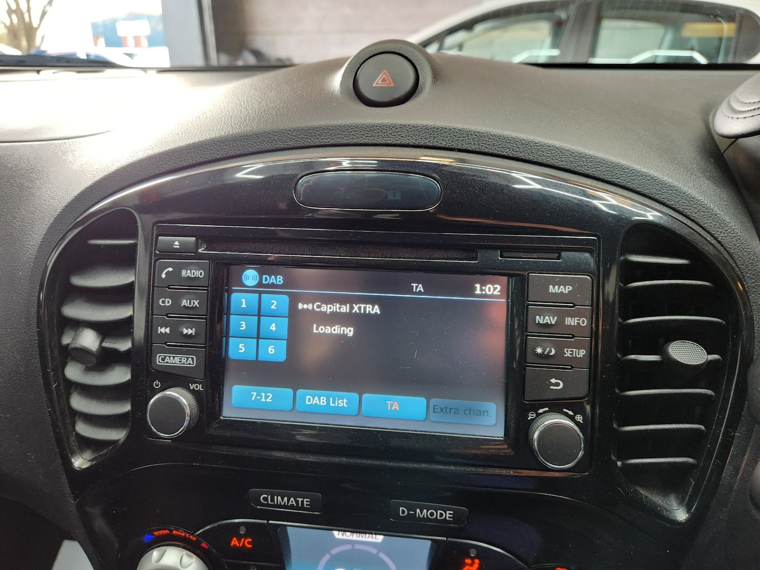 Used Nissan Juke 2016 for sale - 78039418: Photo 32