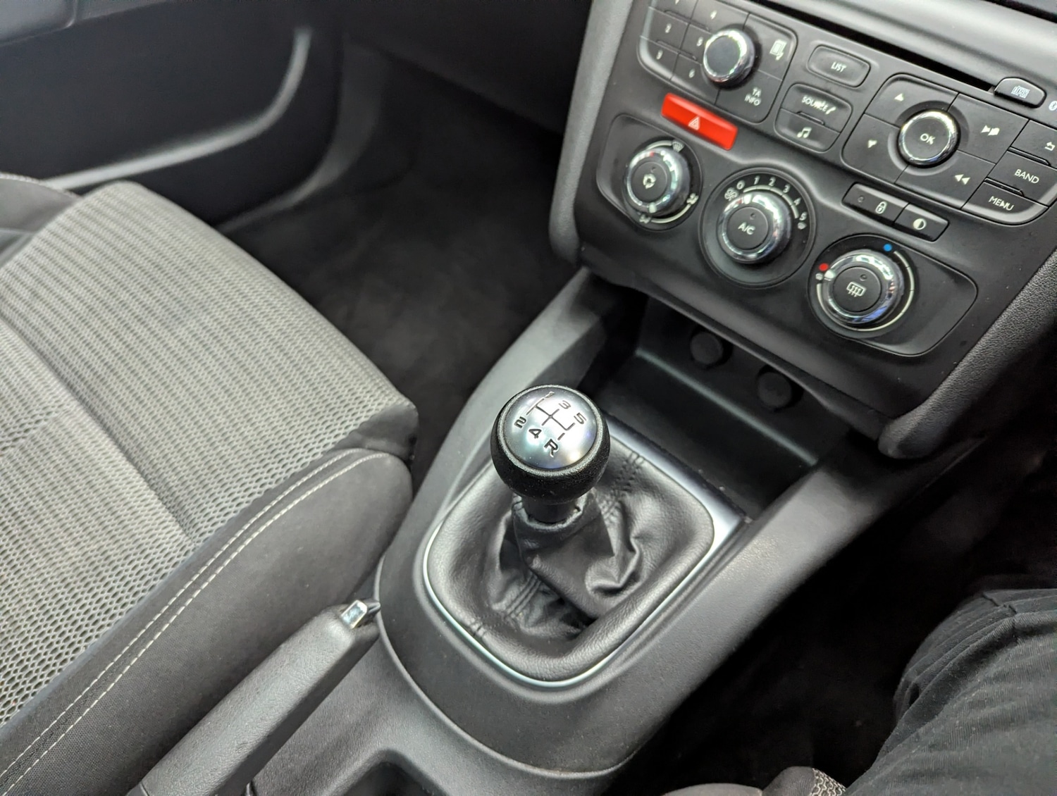 Used Citroen C4 2014 for sale - 77543847: Photo 25