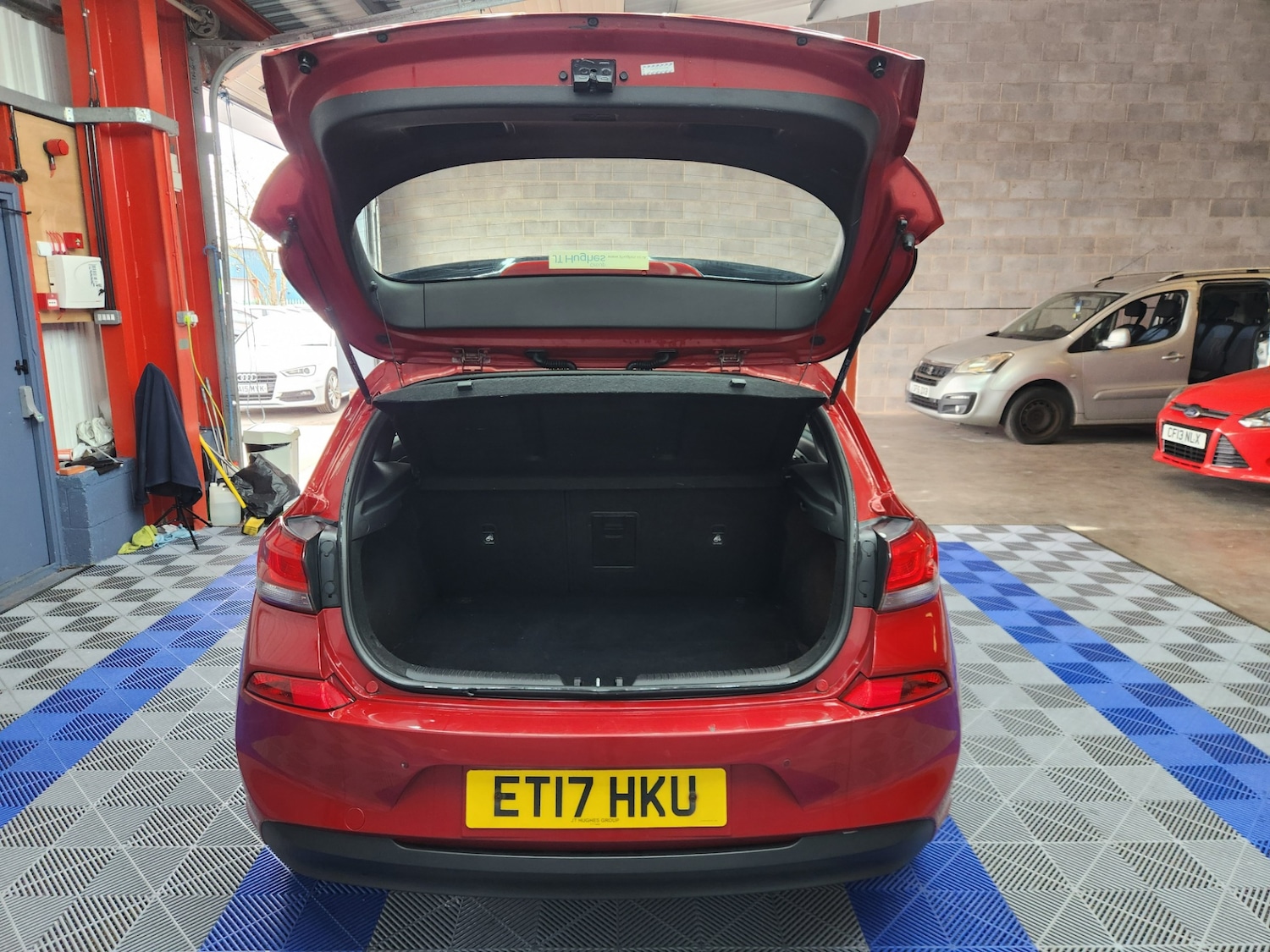 Used Hyundai i30 2017 for sale - 77984538: Photo 23