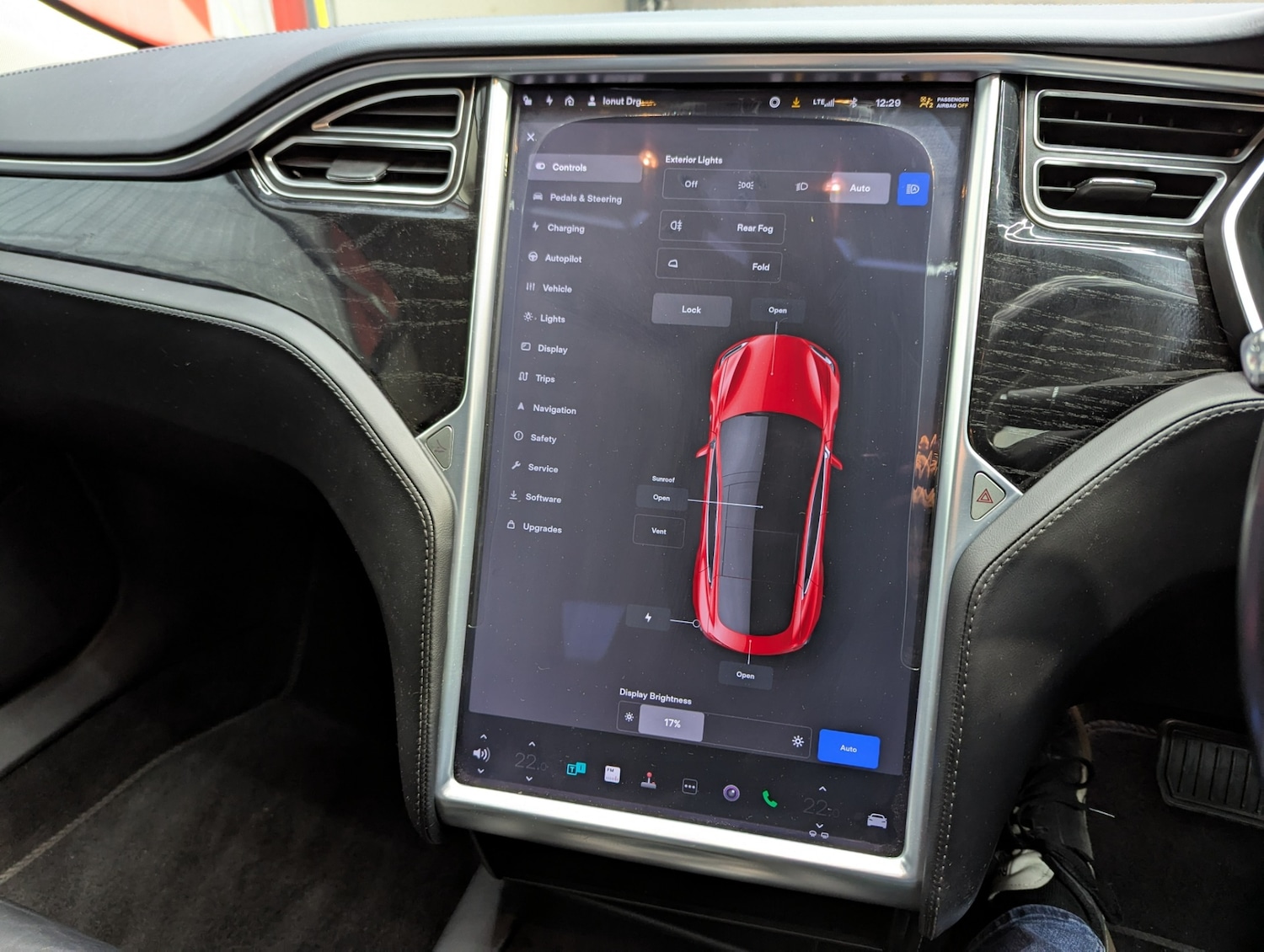 Used Tesla Model S 2017 for sale - 76427749: Photo 14