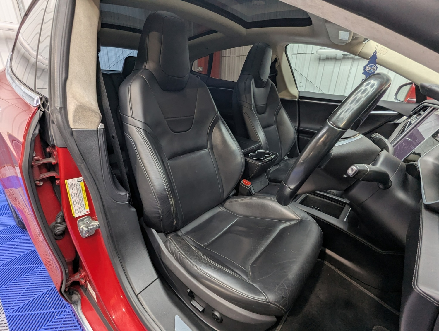 Used Tesla Model S 2017 for sale - 76427749: Photo 16