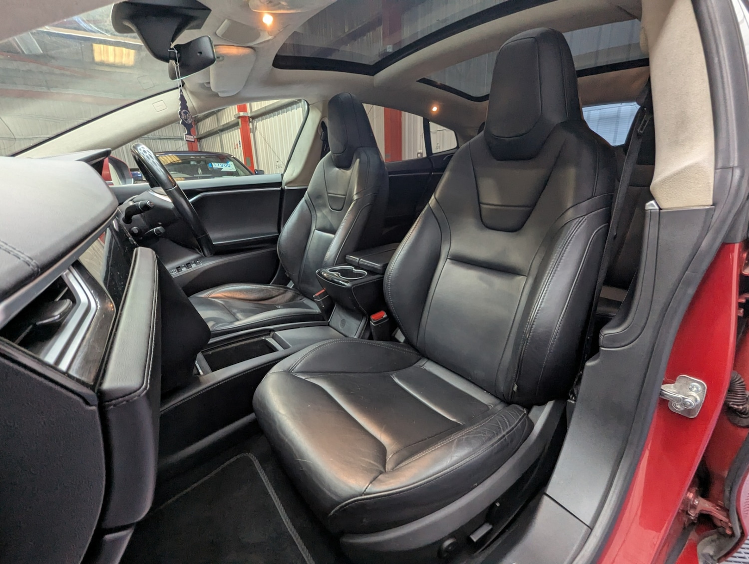 Used Tesla Model S 2017 for sale - 76427749: Photo 18