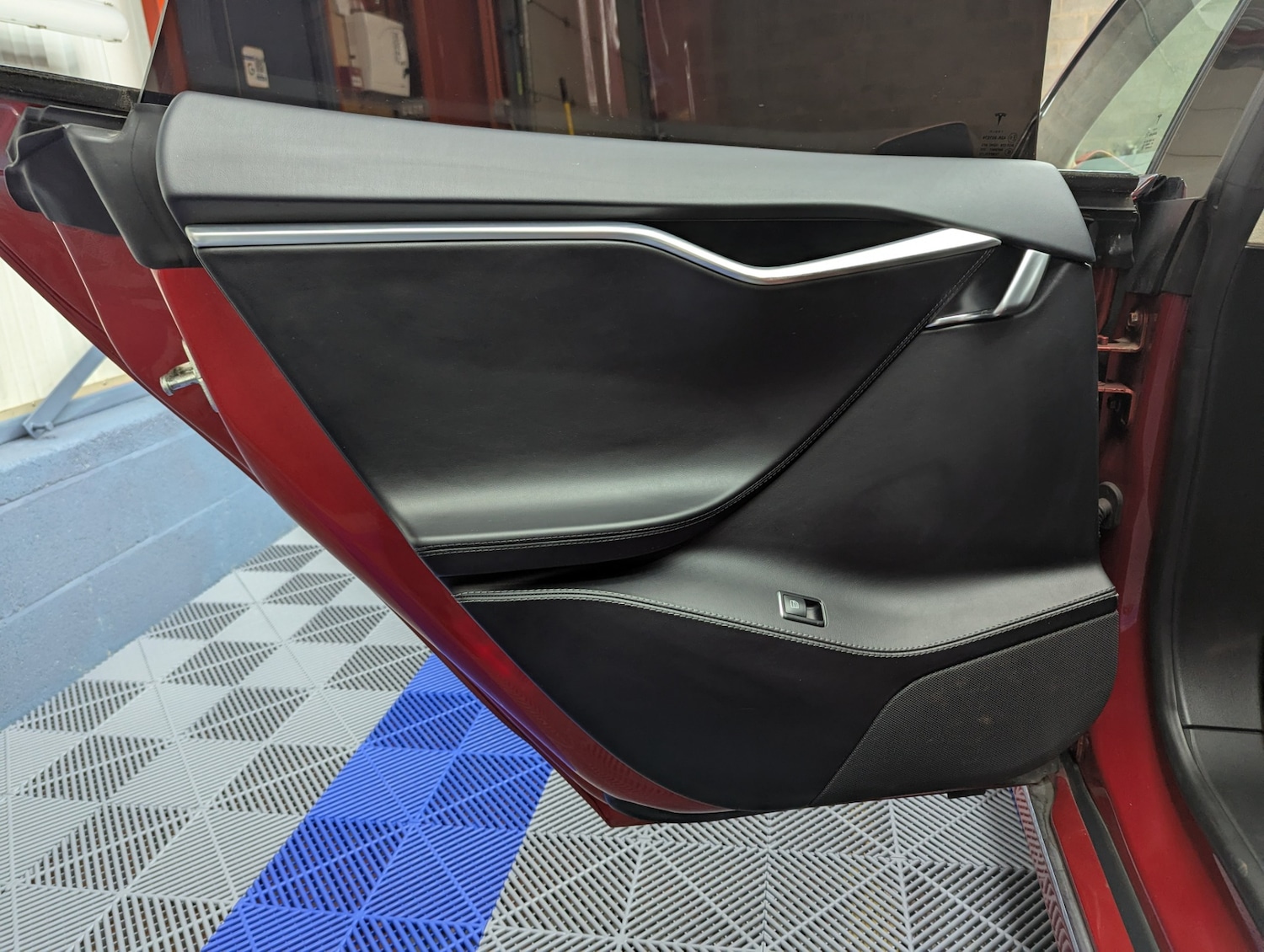 Used Tesla Model S 2017 for sale - 76427749: Photo 26