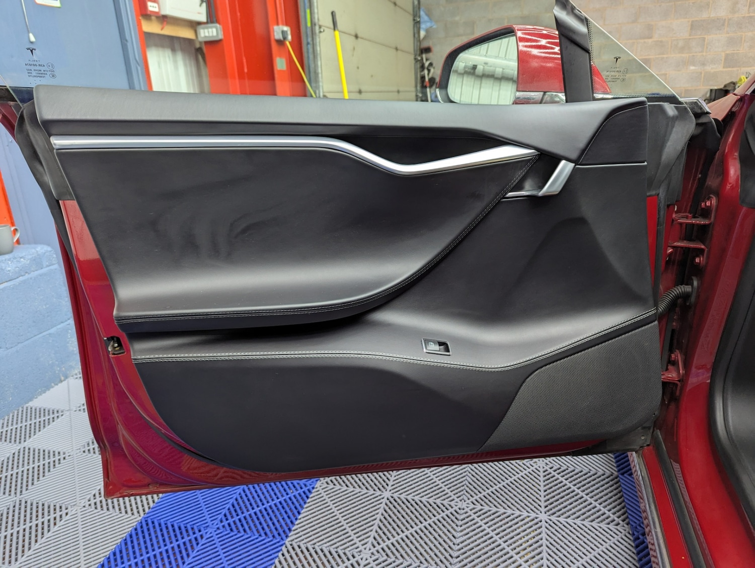 Used Tesla Model S 2017 for sale - 76427749: Photo 27