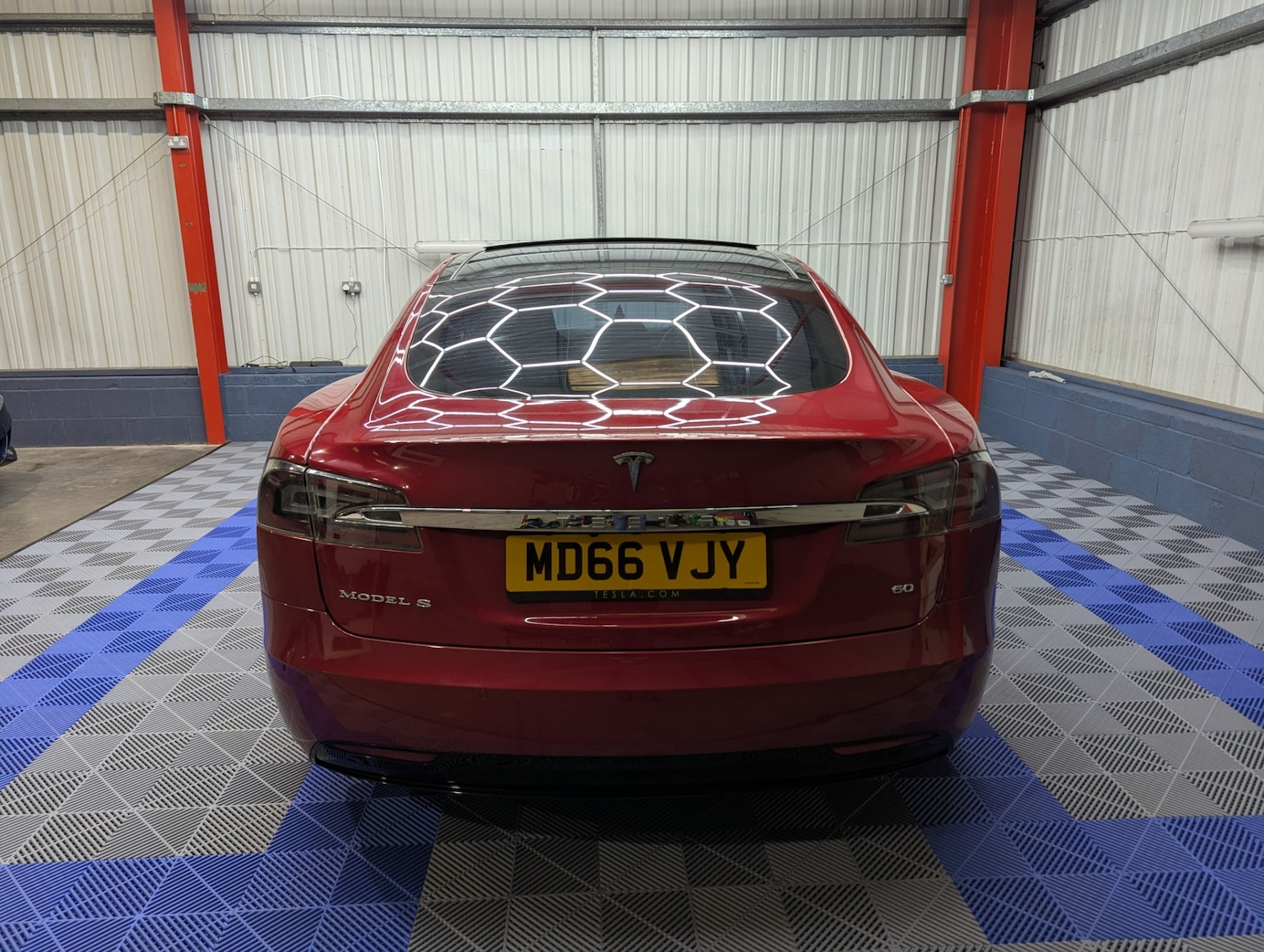 Used Tesla Model S 2017 for sale - 76427749: Photo 32