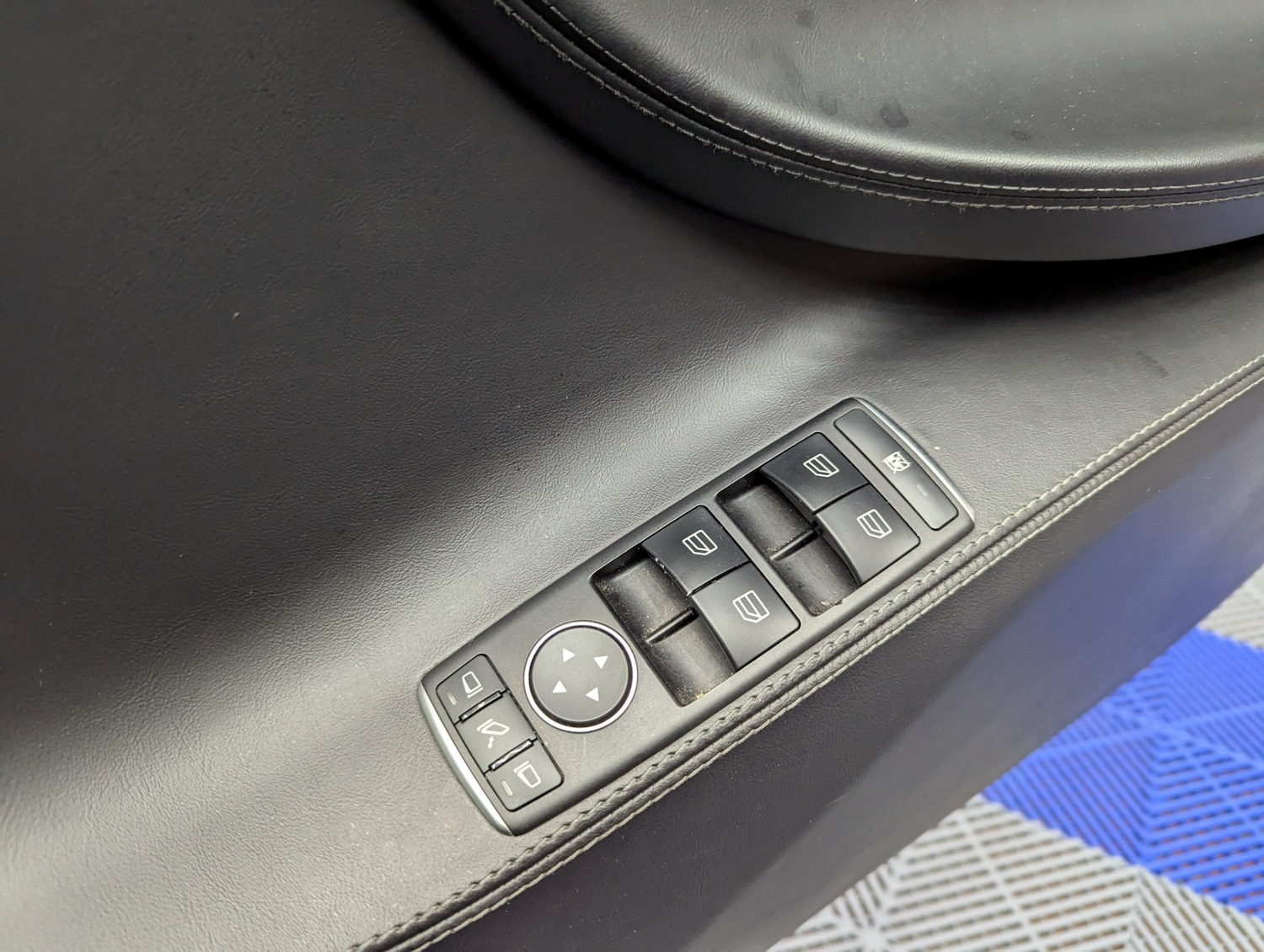 Used Tesla Model S 2017 for sale - 76427749: Photo 40