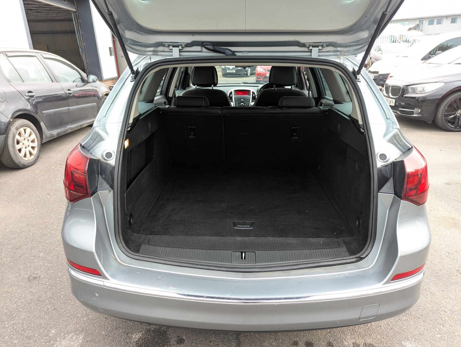 Used Vauxhall Astra 2013 for sale - 76436870: Photo 27