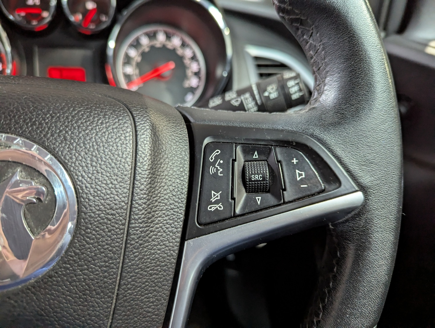 Used Vauxhall Astra 2015 for sale - 76588879: Photo 24