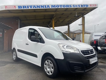 Used Peugeot Partner 2017 for sale - 76798999: Photo