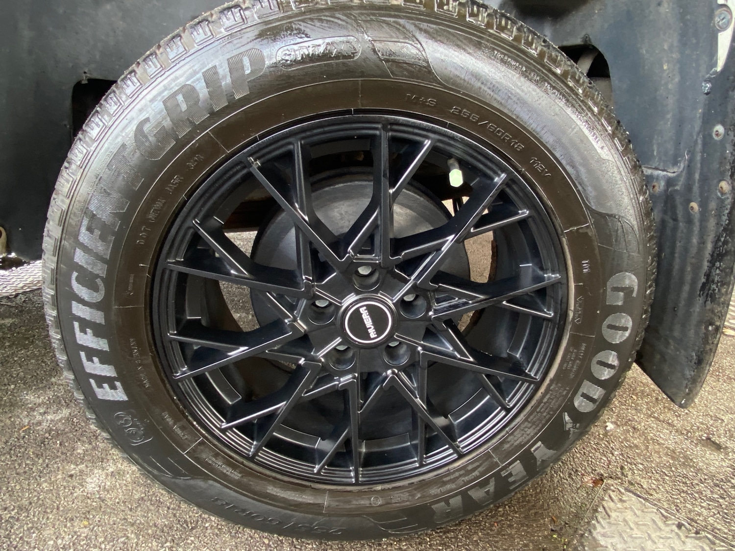 Used Volkswagen Amarok 2013 for sale - 76352593: Photo 24