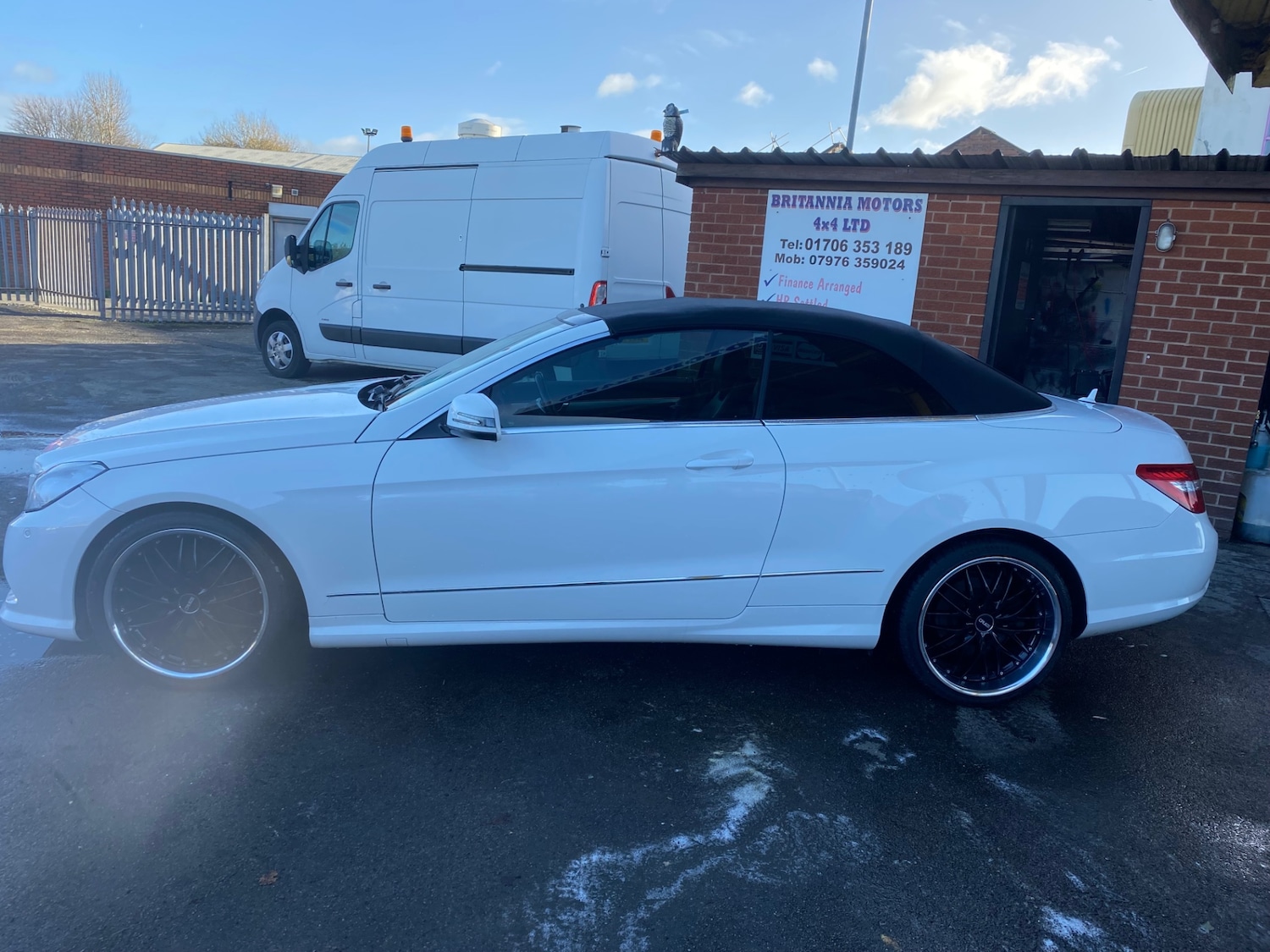 Used Mercedes-Benz E Class 2012 for sale - 76605389: Photo 5