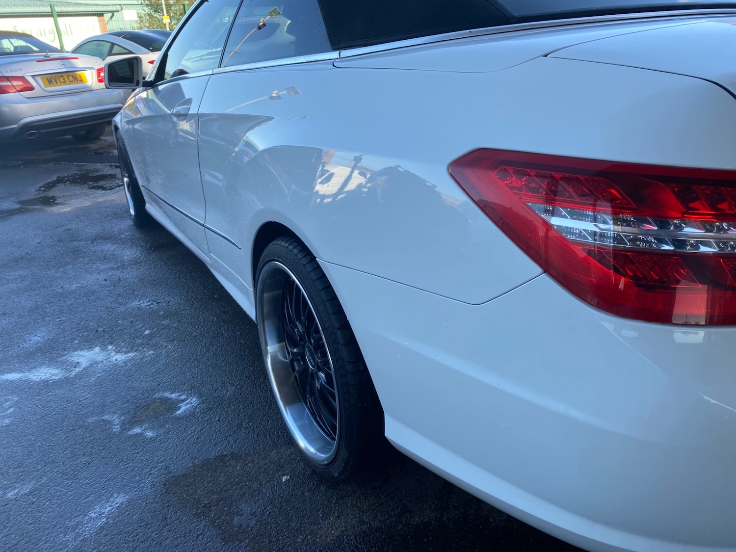 Used Mercedes-Benz E Class 2012 for sale - 76605389: Photo 8