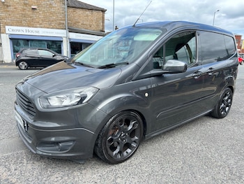 Used Ford Transit Courier 2017 for sale - 79042253: Photo