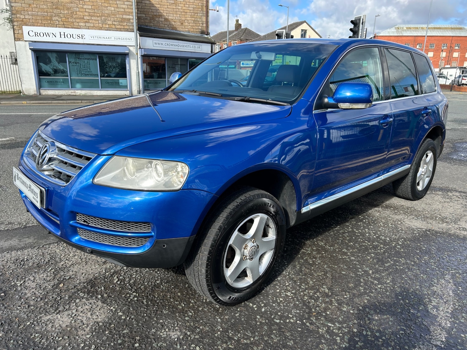 Used Volkswagen Touareg 2005 for sale - 77888749: Photo 2