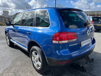 Used Volkswagen Touareg 2005 for sale - 77888749: Photo