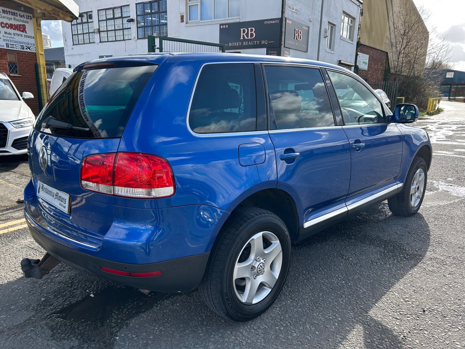 Used Volkswagen Touareg 2005 for sale - 77888749: Photo 4