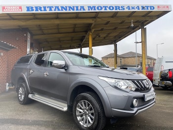 Mitsubishi - L200