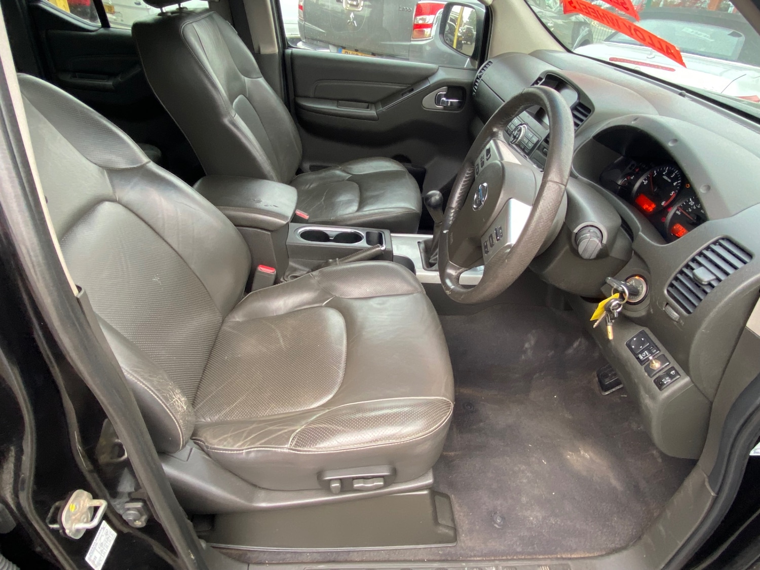 Used Nissan Navara 2013 for sale - 76265842: Photo 10