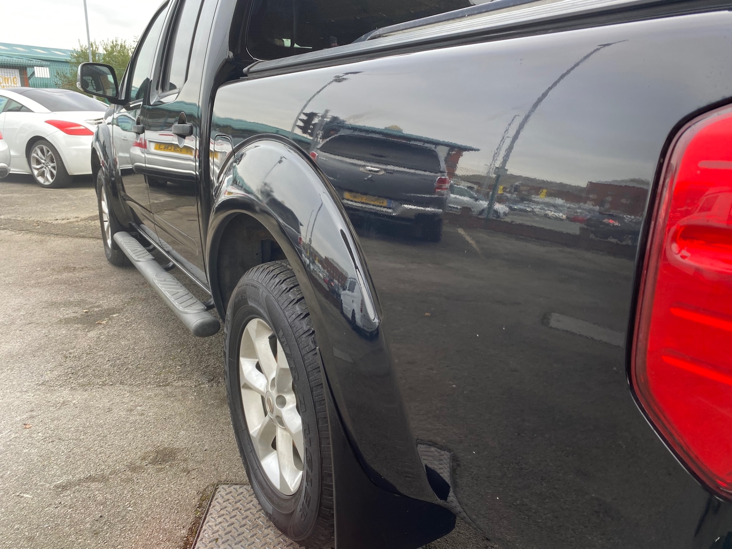 Used Nissan Navara 2013 for sale - 76265842: Photo 5