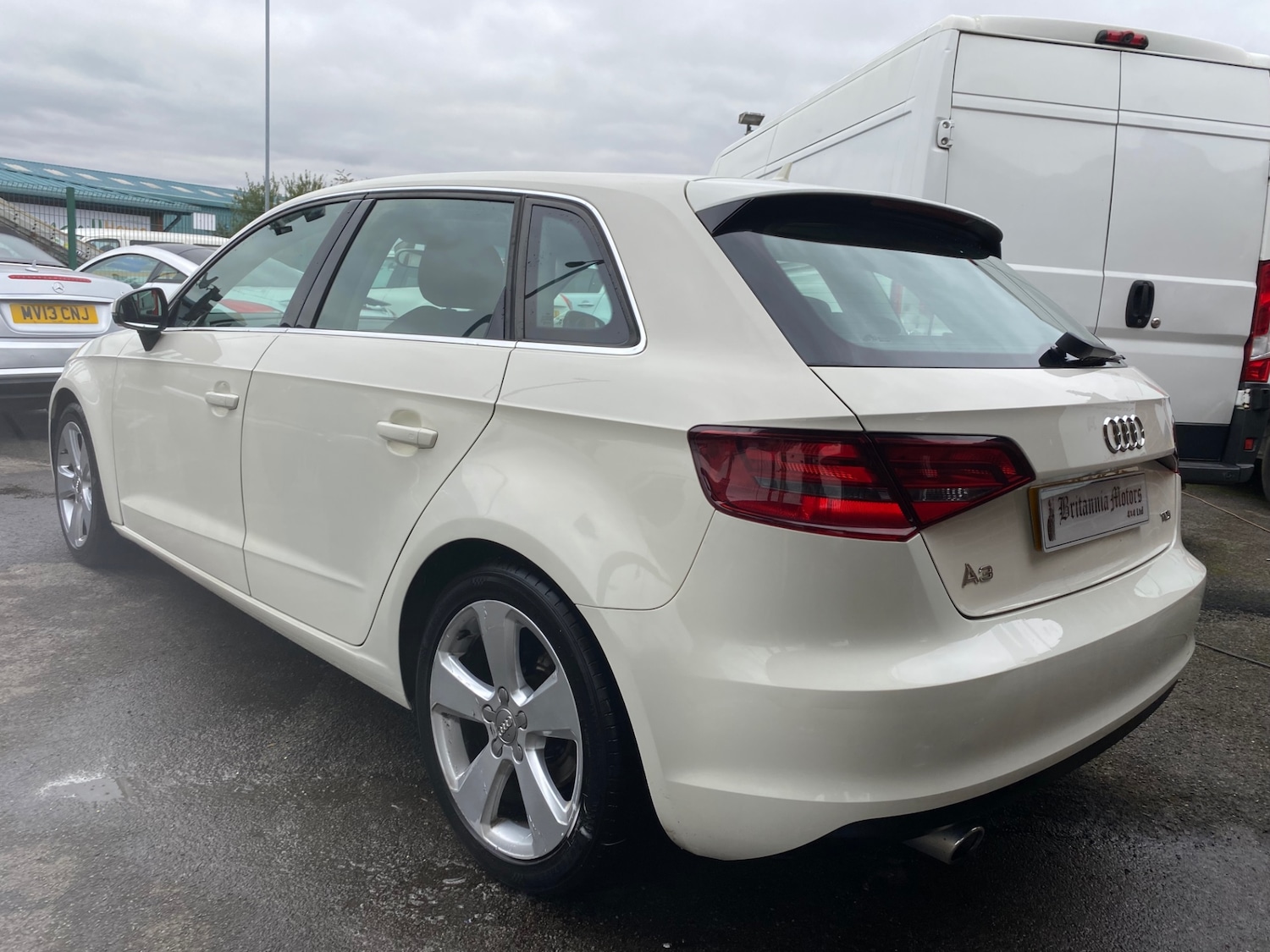 Used Audi A3 2014 for sale - 76287808: Photo 3