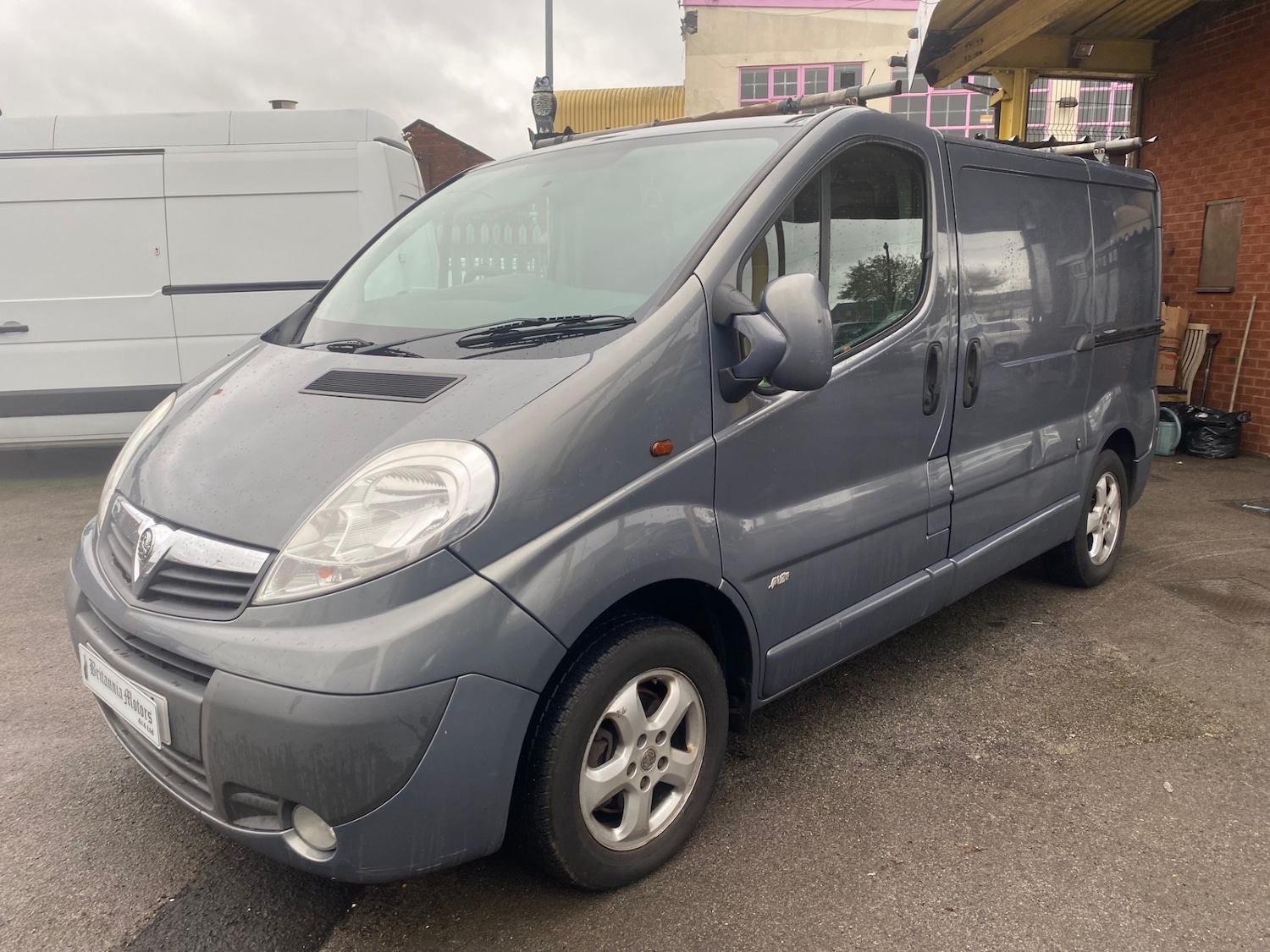 Used Vauxhall Vivaro 2014 for sale - 76726043: Photo 2