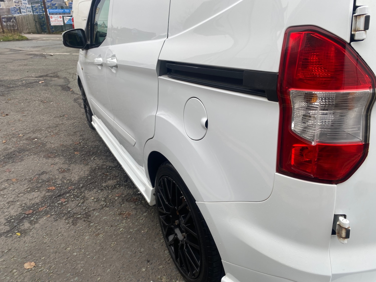 Used Ford Transit Courier 2015 for sale - 76971687: Photo 7