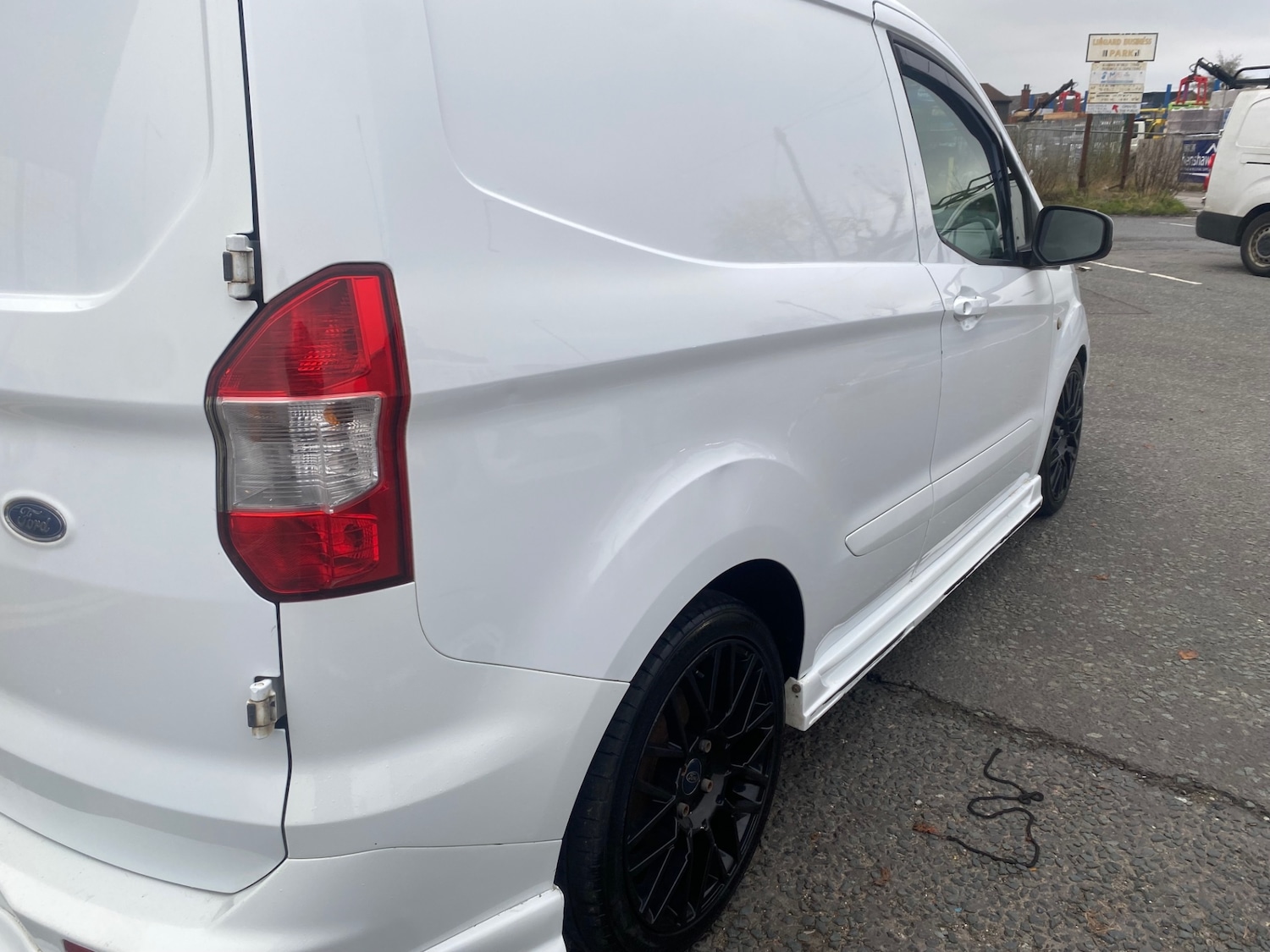 Used Ford Transit Courier 2015 for sale - 76971687: Photo 8