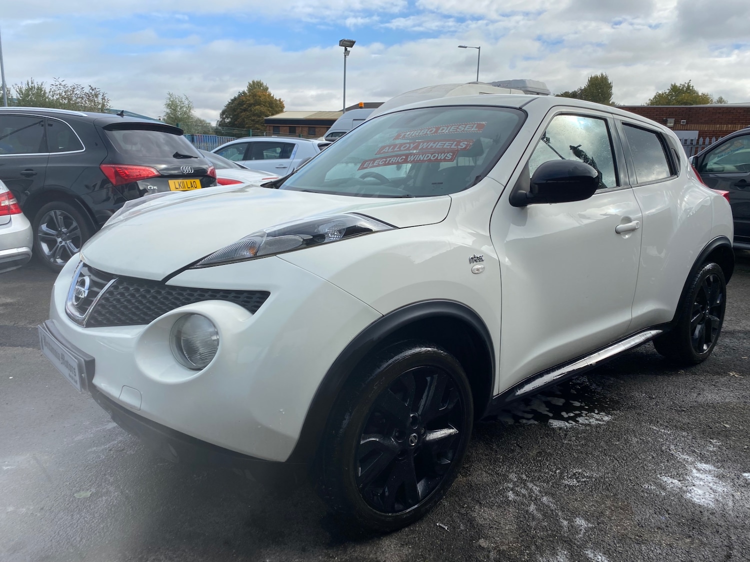 Used Nissan Juke 2014 for sale - 76185836: Photo 2