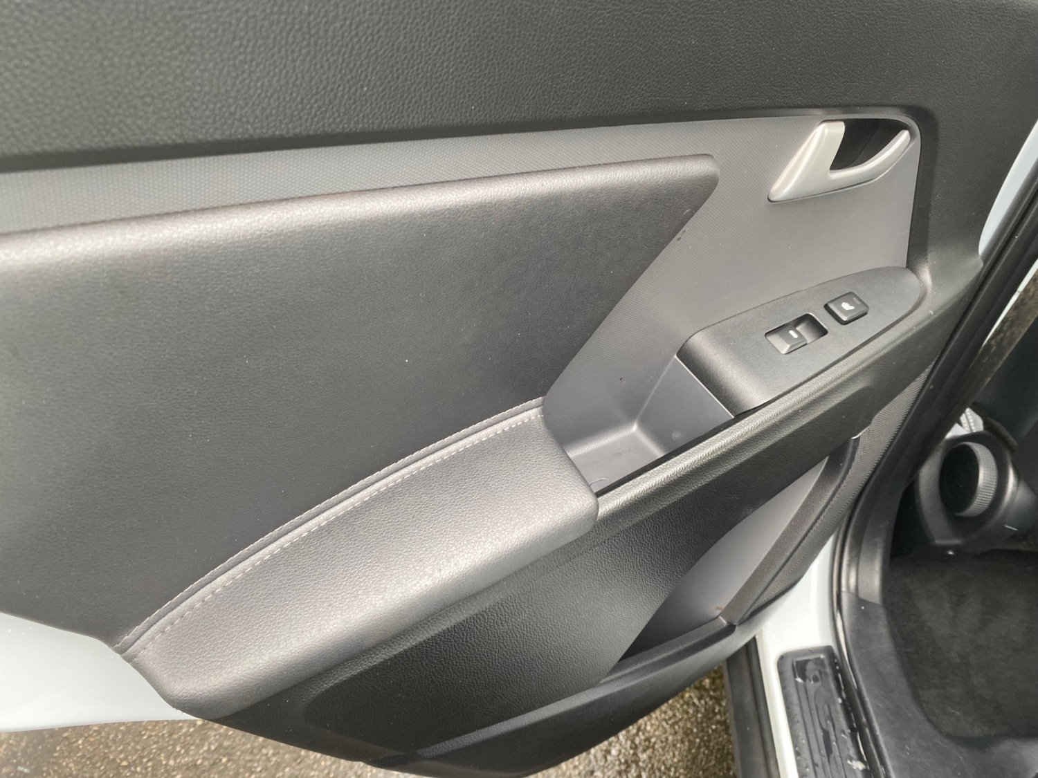 Used Kia Sportage 2011 for sale - 76309915: Photo 9