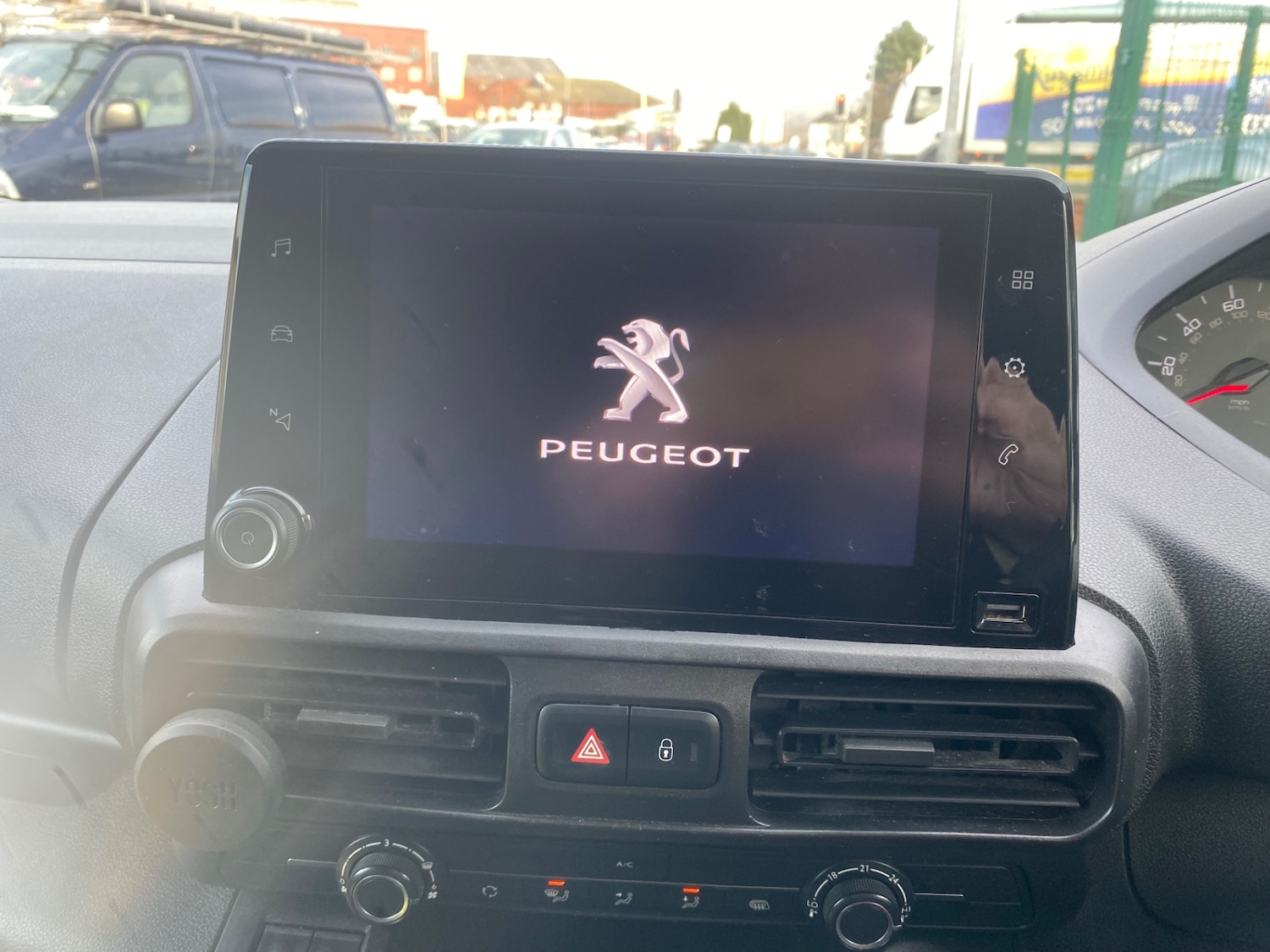 Used Peugeot Partner 2021 for sale - 76798991: Photo 15