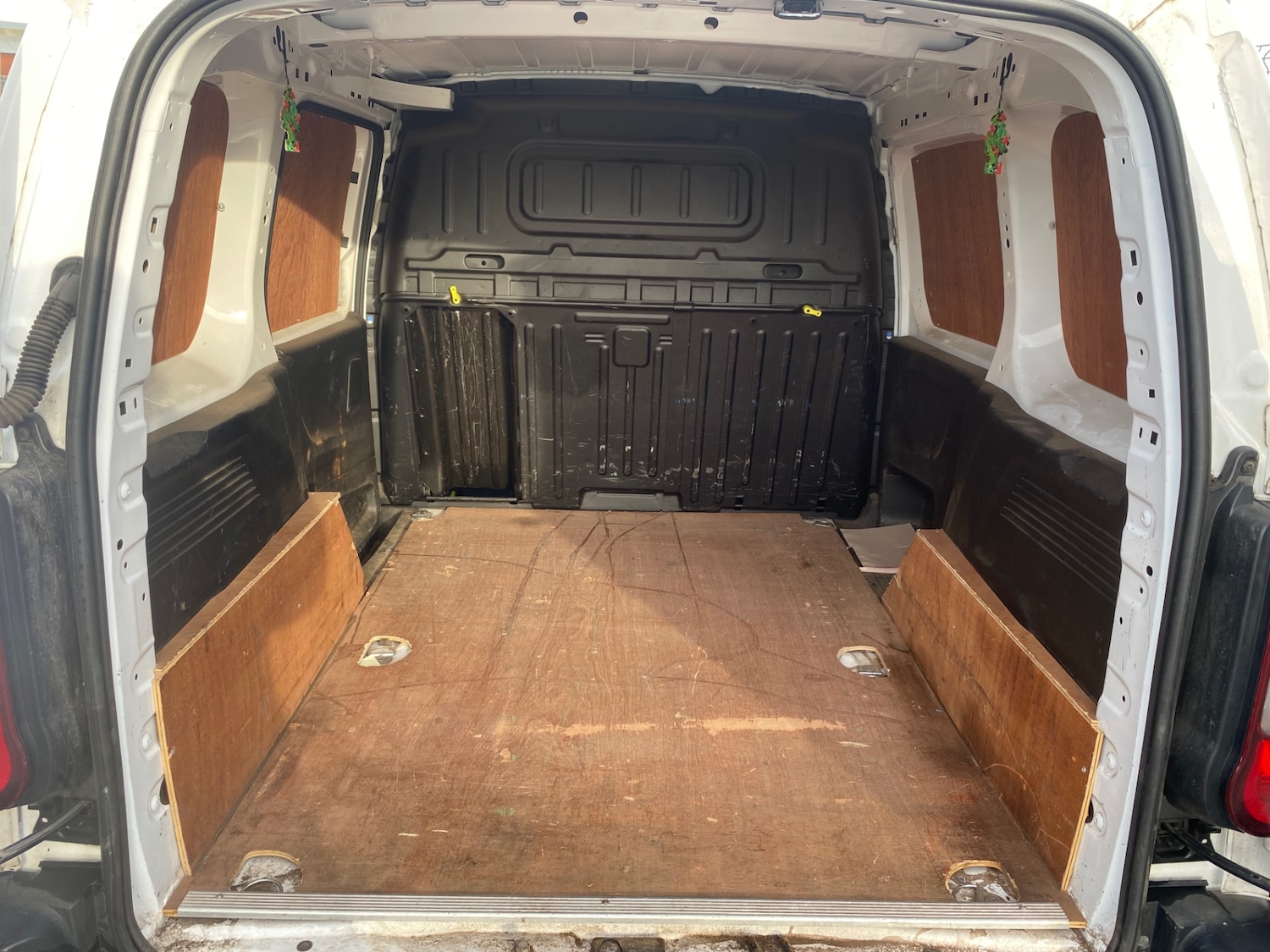 Used Peugeot Partner 2021 for sale - 76798991: Photo 19