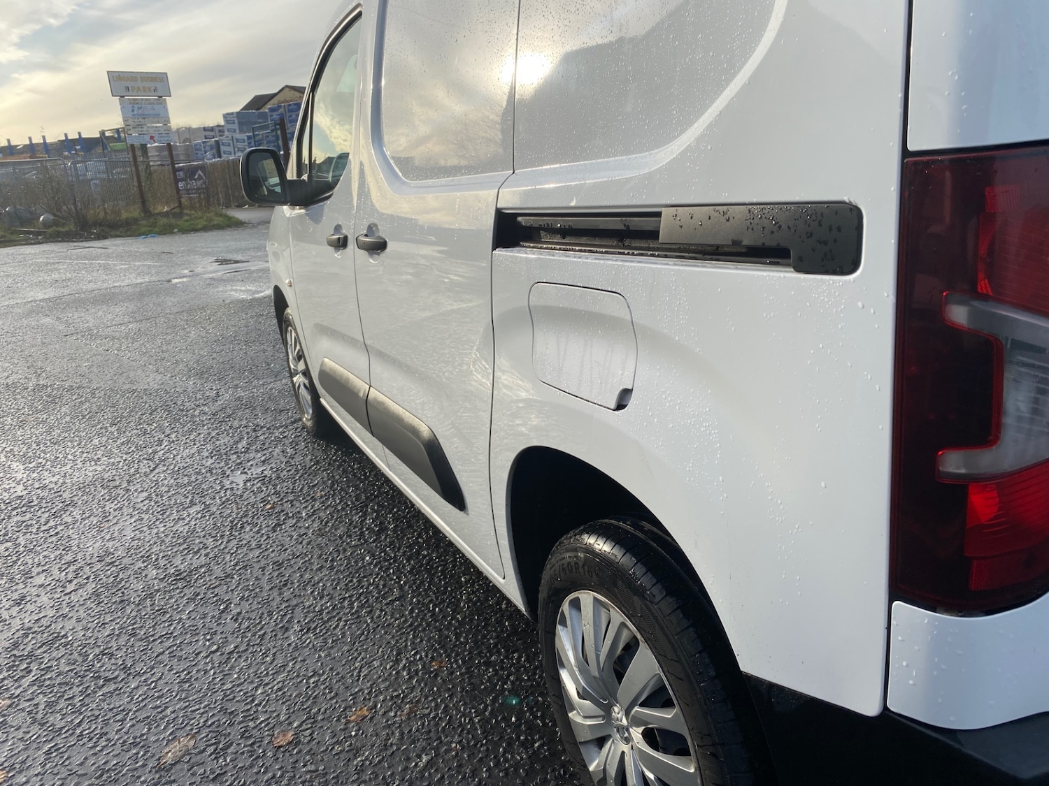 Used Peugeot Partner 2021 for sale - 76798991: Photo 6