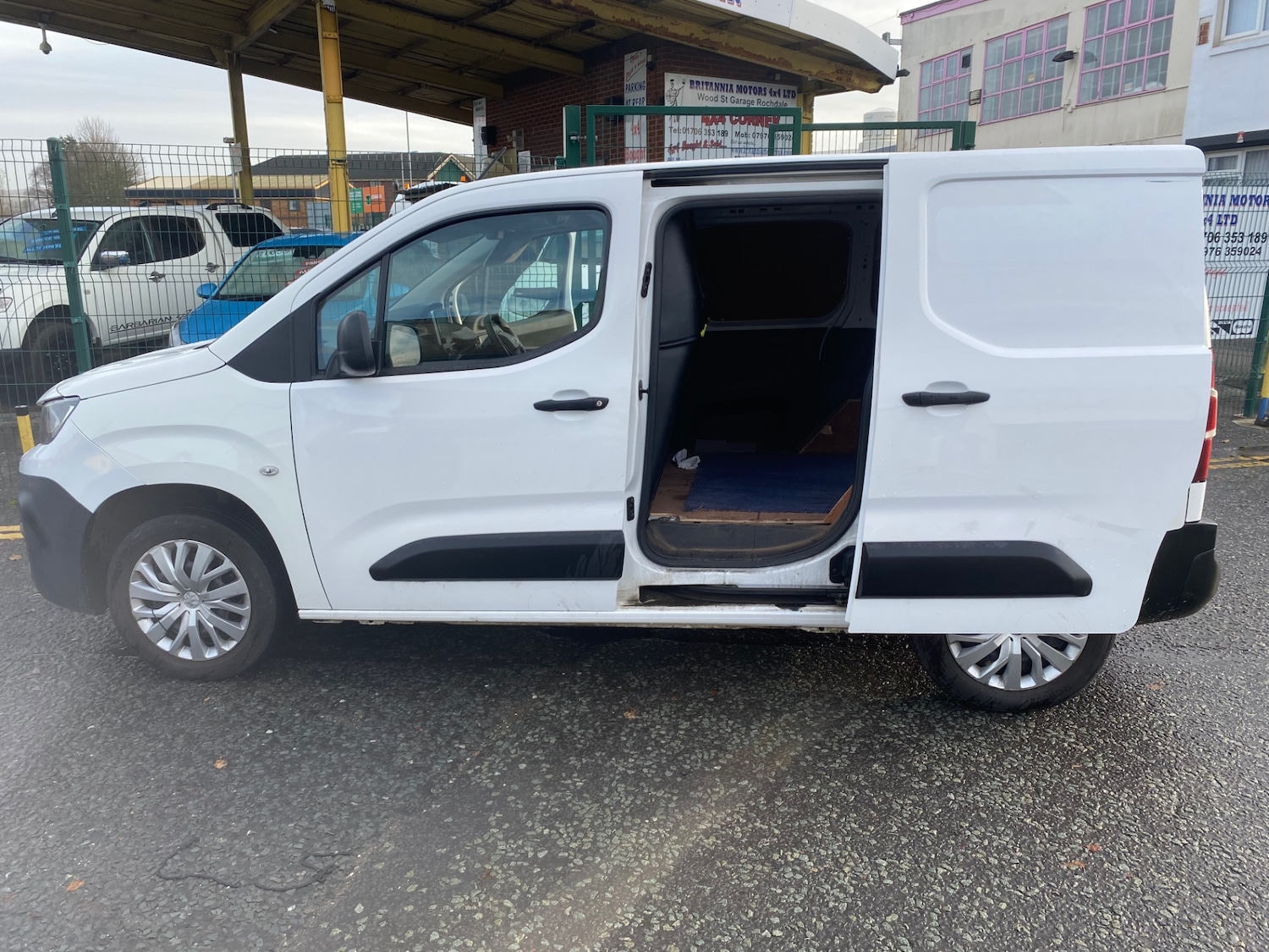 Used Peugeot Partner 2021 for sale - 76798991: Photo 7