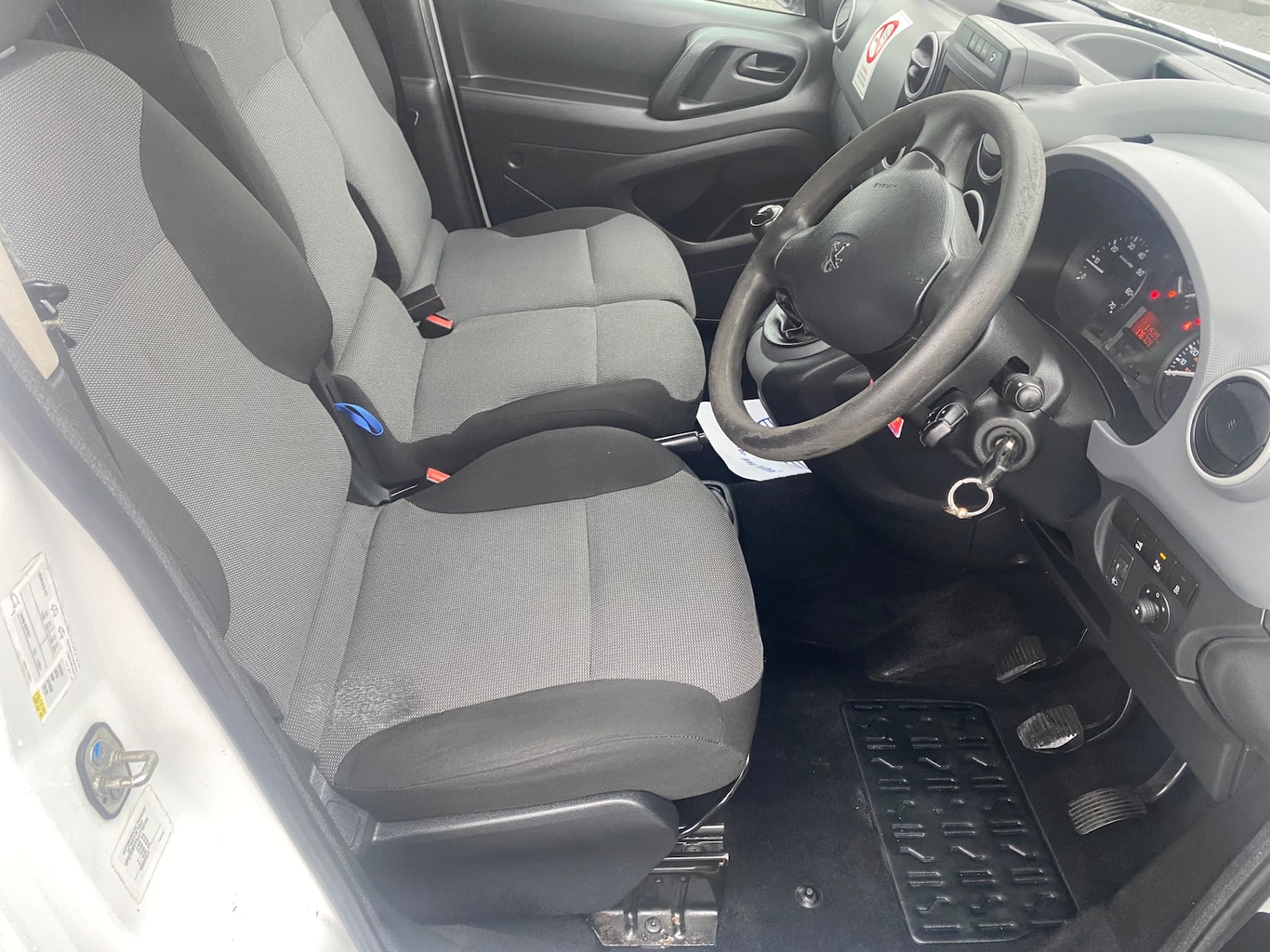 Used Peugeot Partner 2018 for sale - 76799002: Photo 7