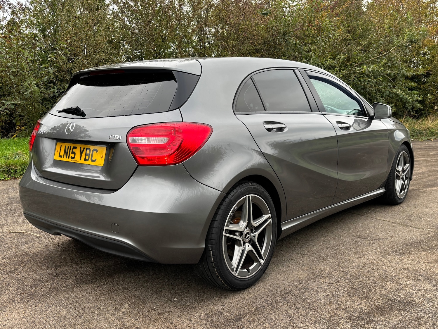 Used Mercedes-Benz A-Class 2015 for sale - 76314136: Photo 3