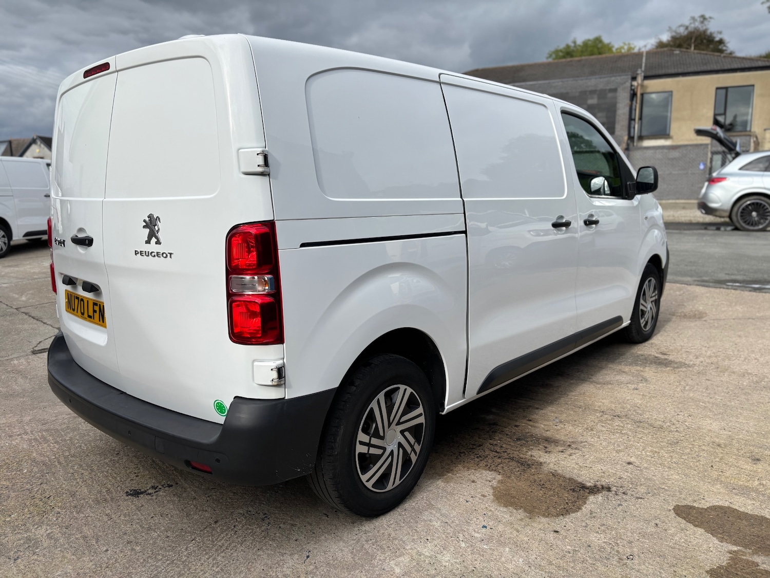 Used Peugeot Expert 2020 for sale - 76255208: Photo 10